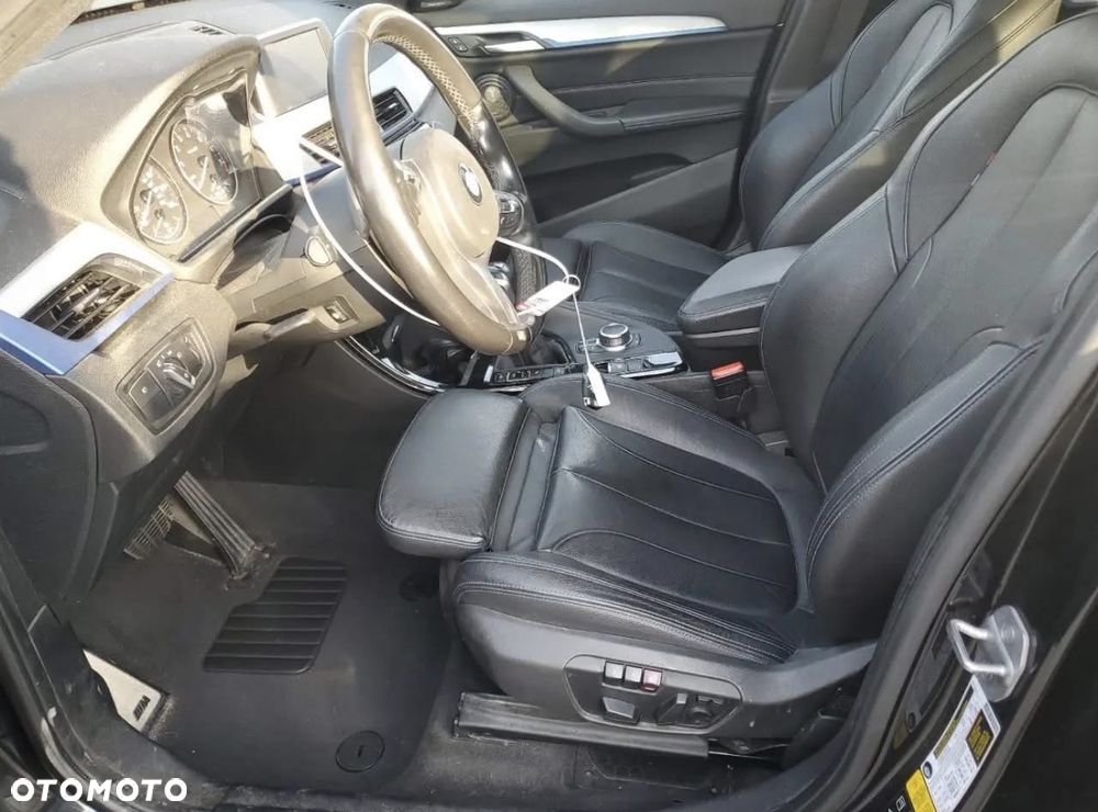 BMW X1 xDrive25i M Sport - 8