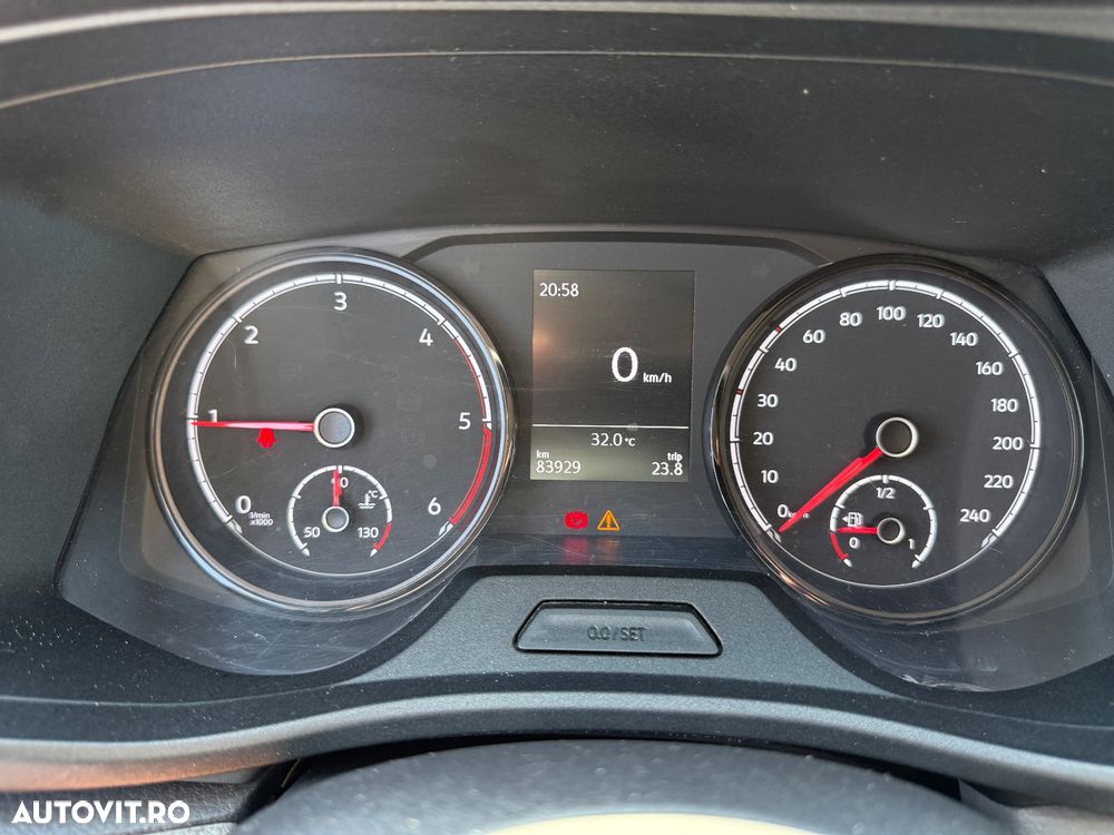Volkswagen Transporter - 26