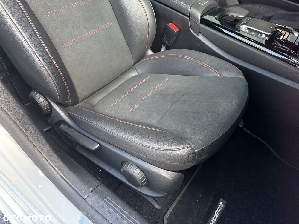 Mercedes-Benz CLA - 23