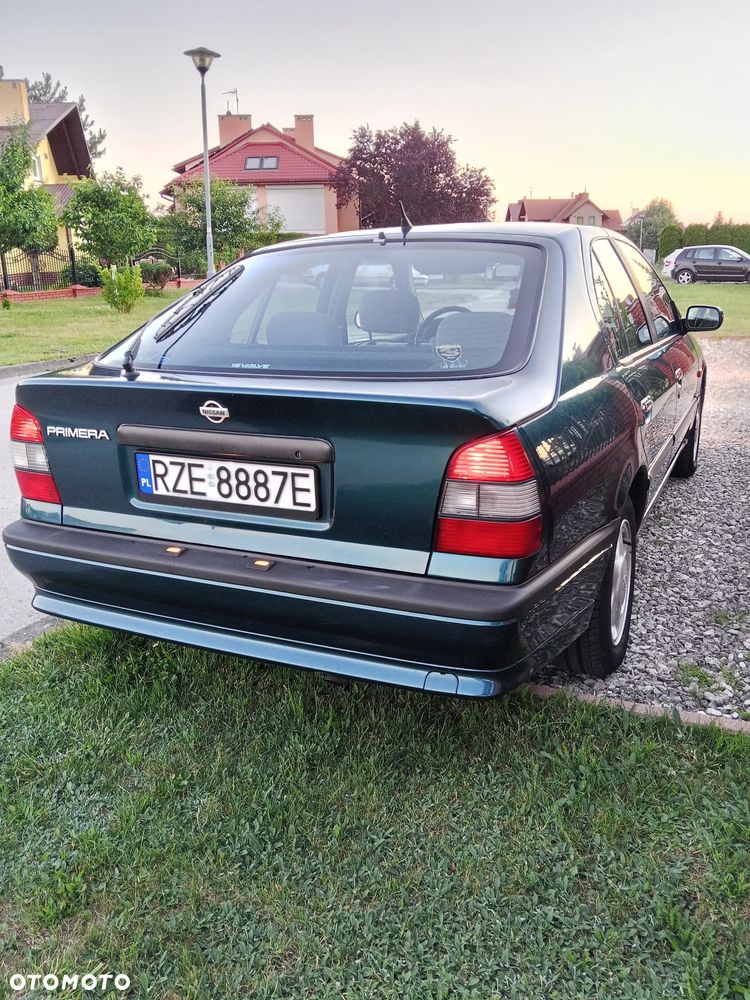 Nissan Primera 2.0 Ambiente - 12