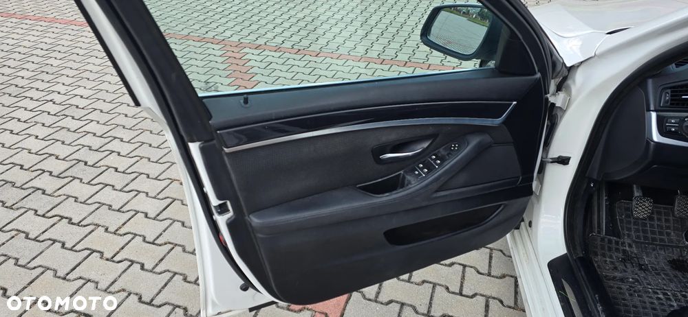 BMW Seria 5 520d - 9