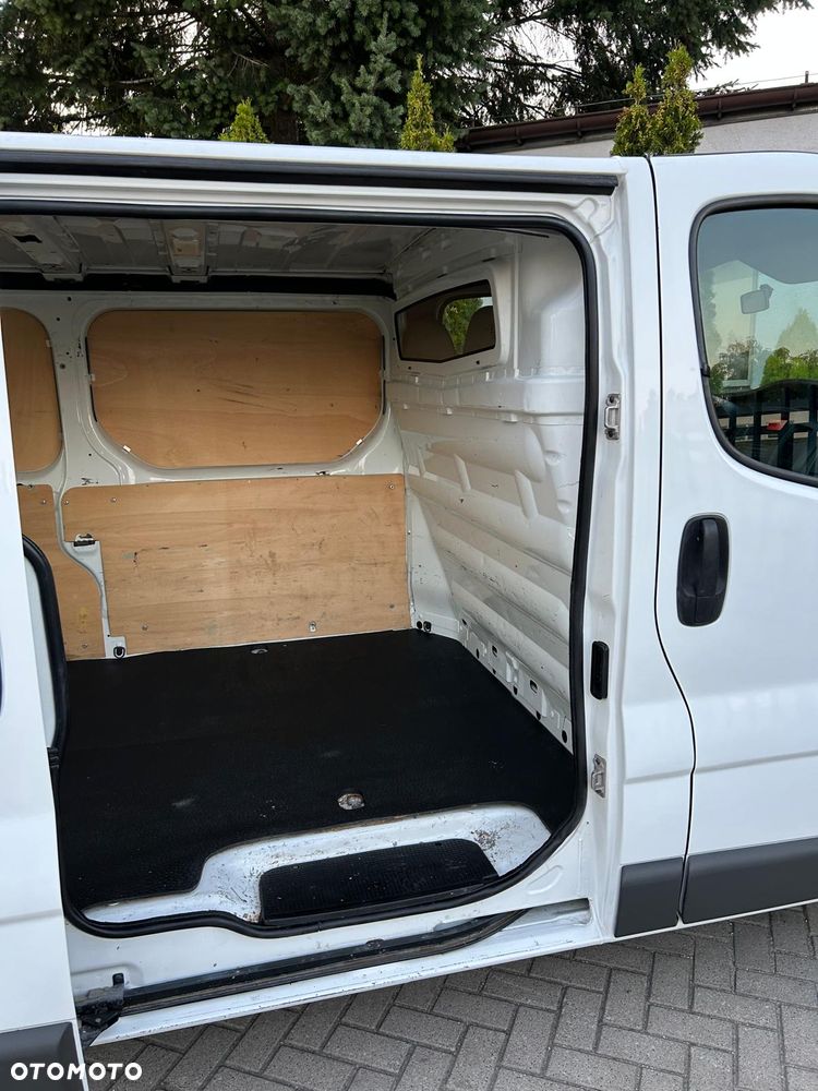 Renault Trafic - 18