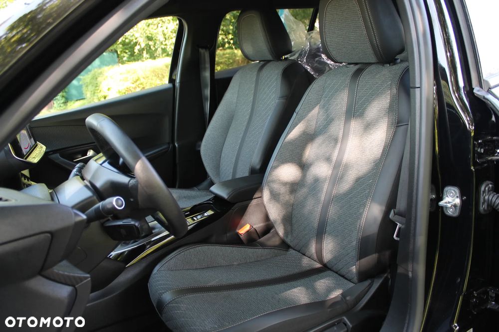 Peugeot 2008 PureTech 100 Stop&Start Allure - 8