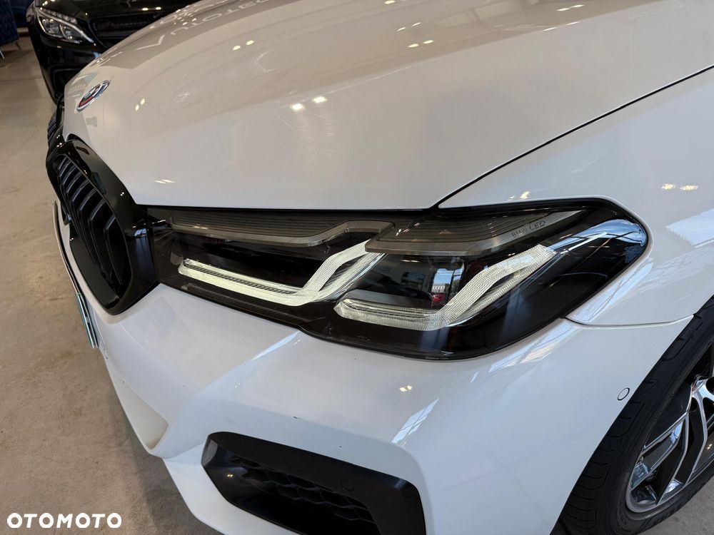 BMW Seria 5 520d MHEV M Sport sport - 24