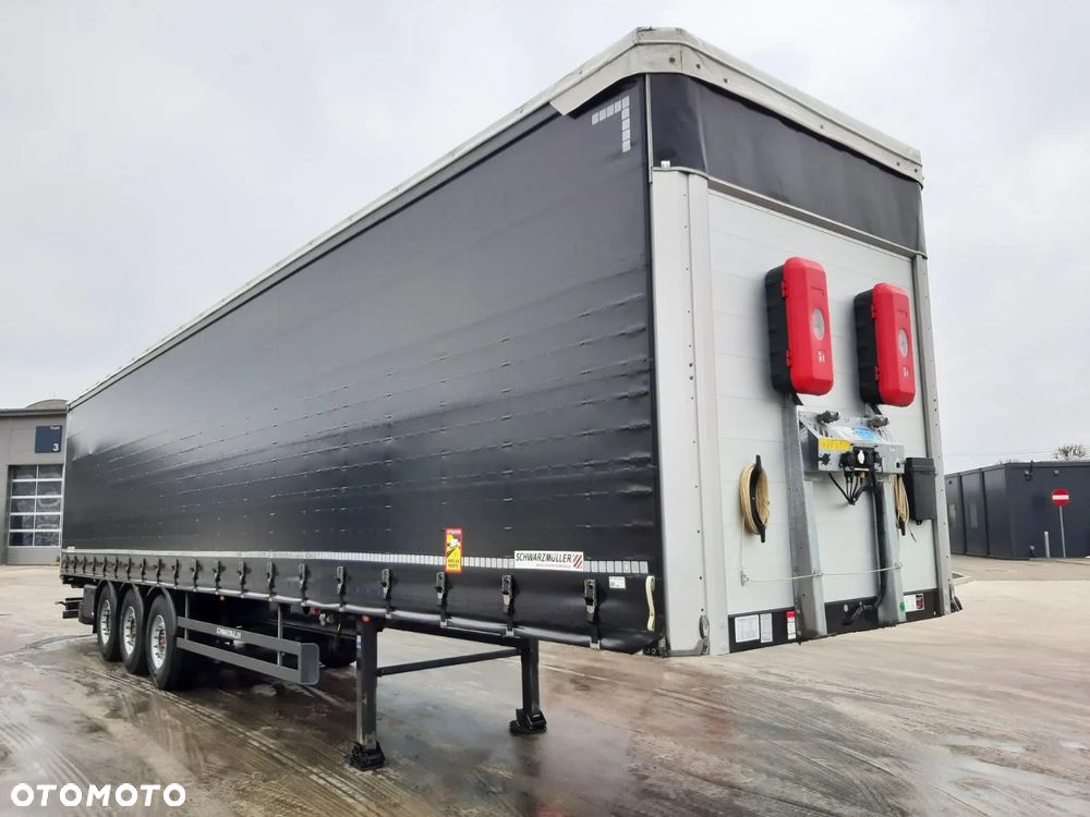 Schwarzmuller W-SERIE / WYNAJEM / STANDARD / COILMULDA 7.5M / PODNOSZONA OŚ