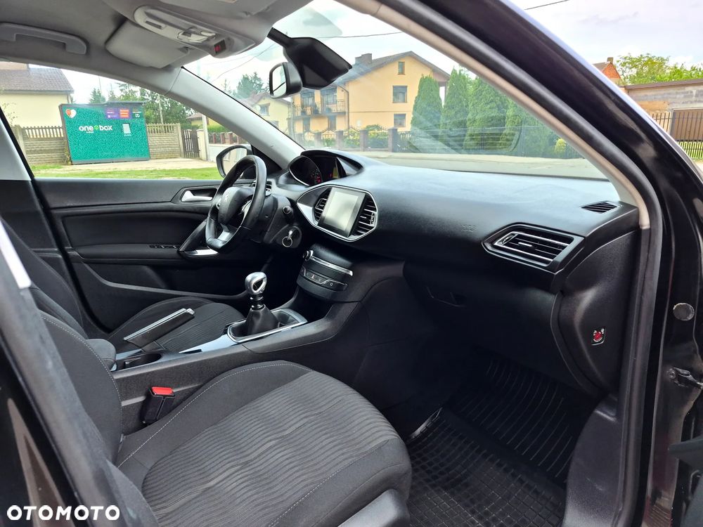 Peugeot 308 - 11