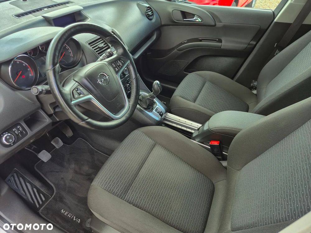 Opel Meriva 1.4 T Essentia - 17
