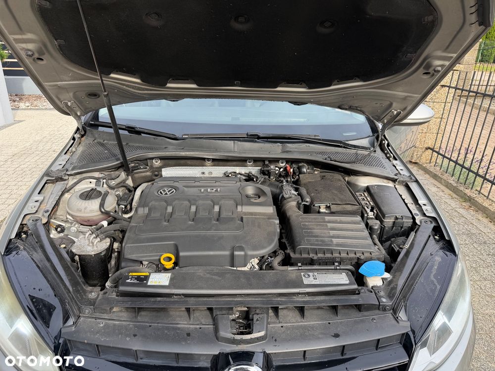 Volkswagen Golf Variant 1.6 TDI BlueMotion Technology DSG Comfortline - 17