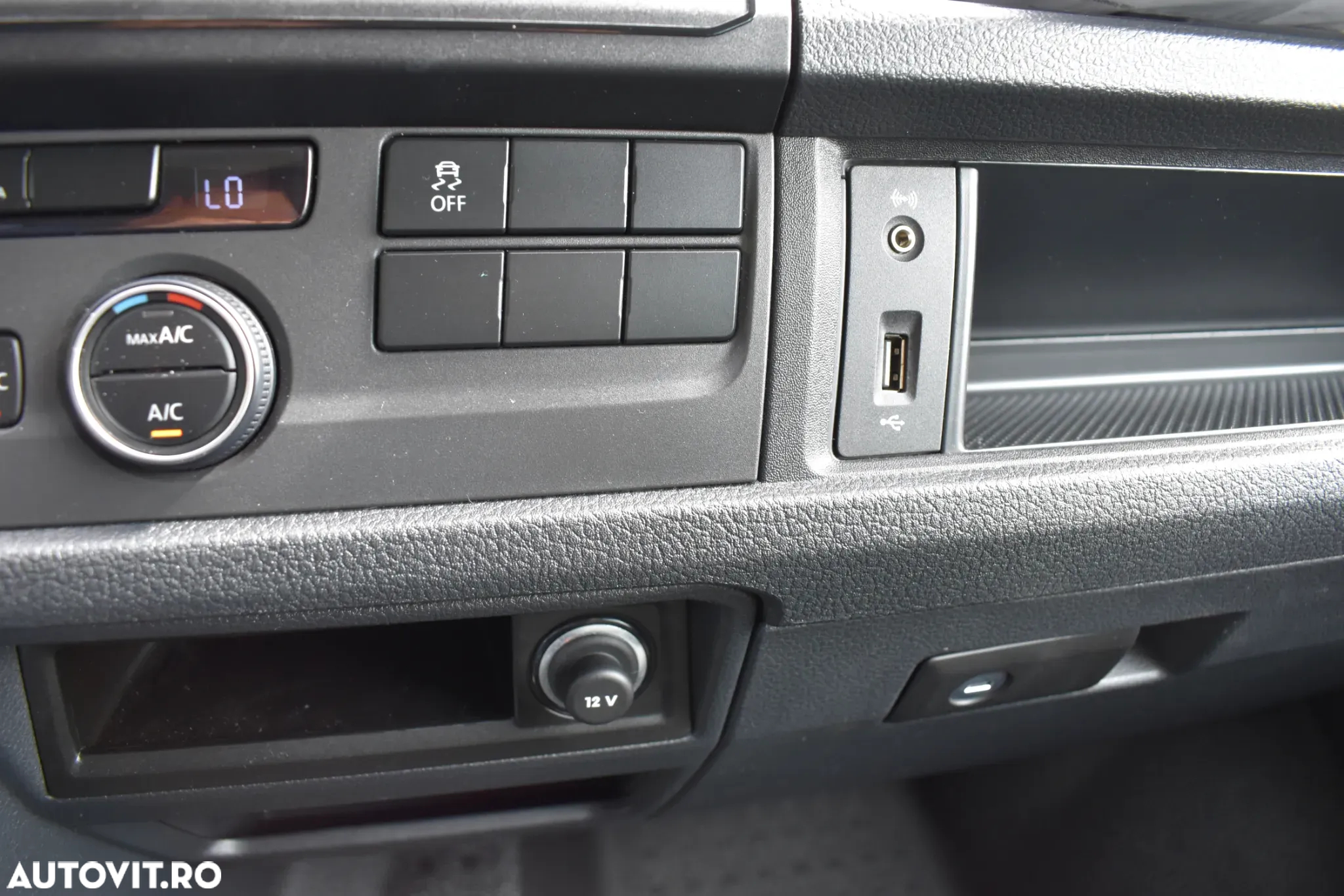 Volkswagen Caravelle T6 2.0 TDI LR Comfortline - 26