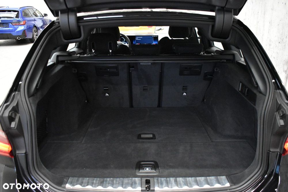 BMW Seria 3 330i xDrive M Sport sport - 21