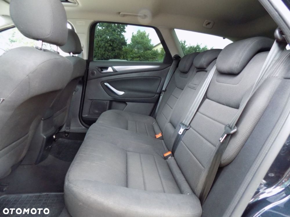 Ford Mondeo SW - 8