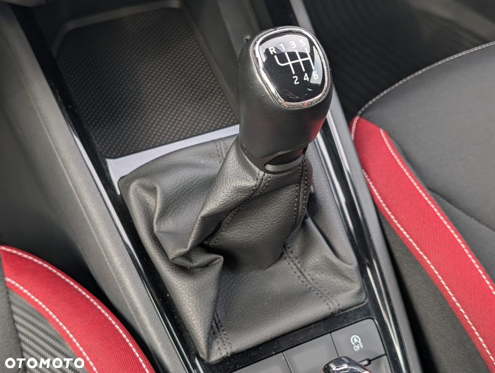 Skoda Kamiq 1.0 TSI Monte Carlo - 19