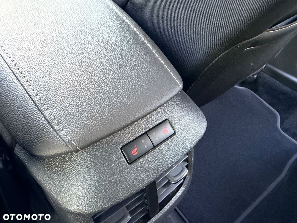 Ford Mondeo - 26