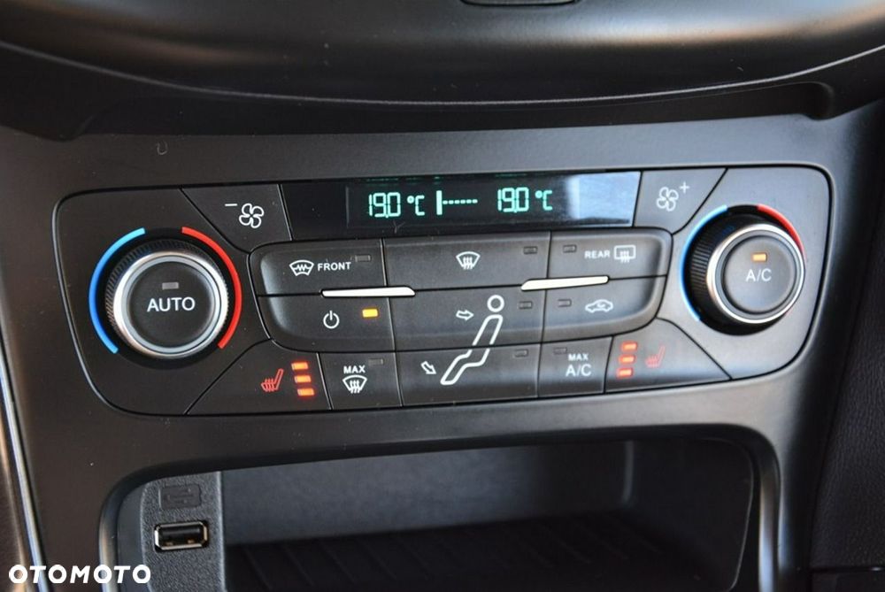 Ford Focus 1.5 EcoBoost STart-Stopp-System ST-LINE - 33