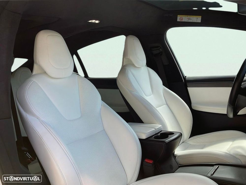 Tesla Model X P100D - 16