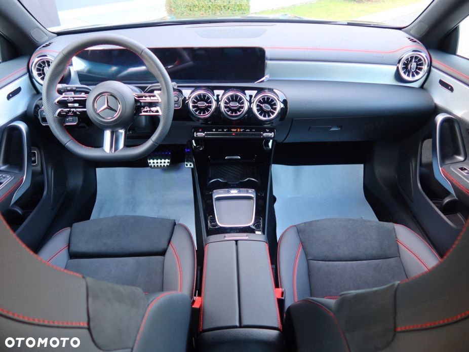 Mercedes-Benz CLA - 7