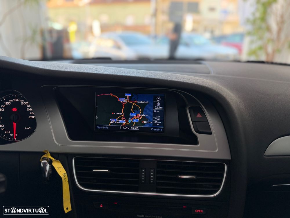 Audi A4 Avant 2.0 TDI Advance - 13