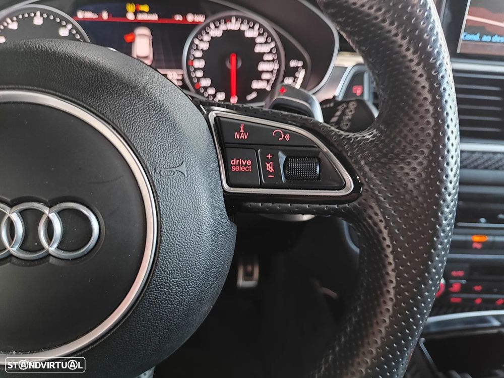 Audi RS6 Avant 4.0 TFSi Plus quattro Tiptronic - 35