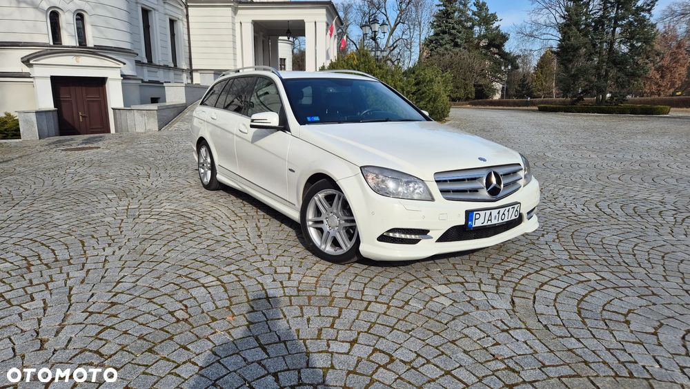 Mercedes-Benz Klasa C 220 CDI DPF Automatik BlueEFFICIENCY Avantgarde - 21