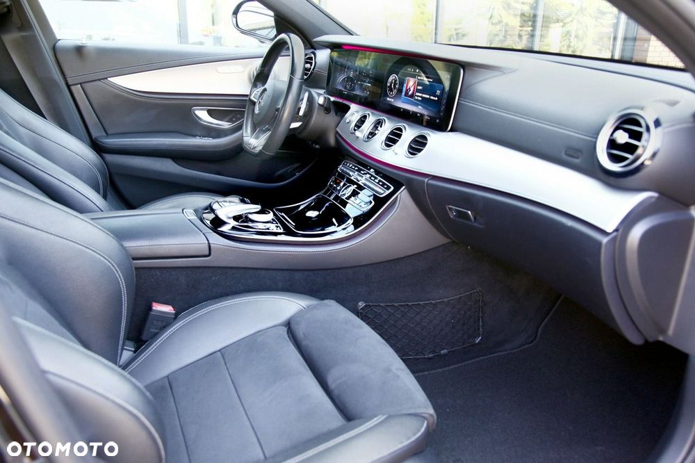 Mercedes-Benz Klasa E 220 d 9G-TRONIC AMG Line - 12