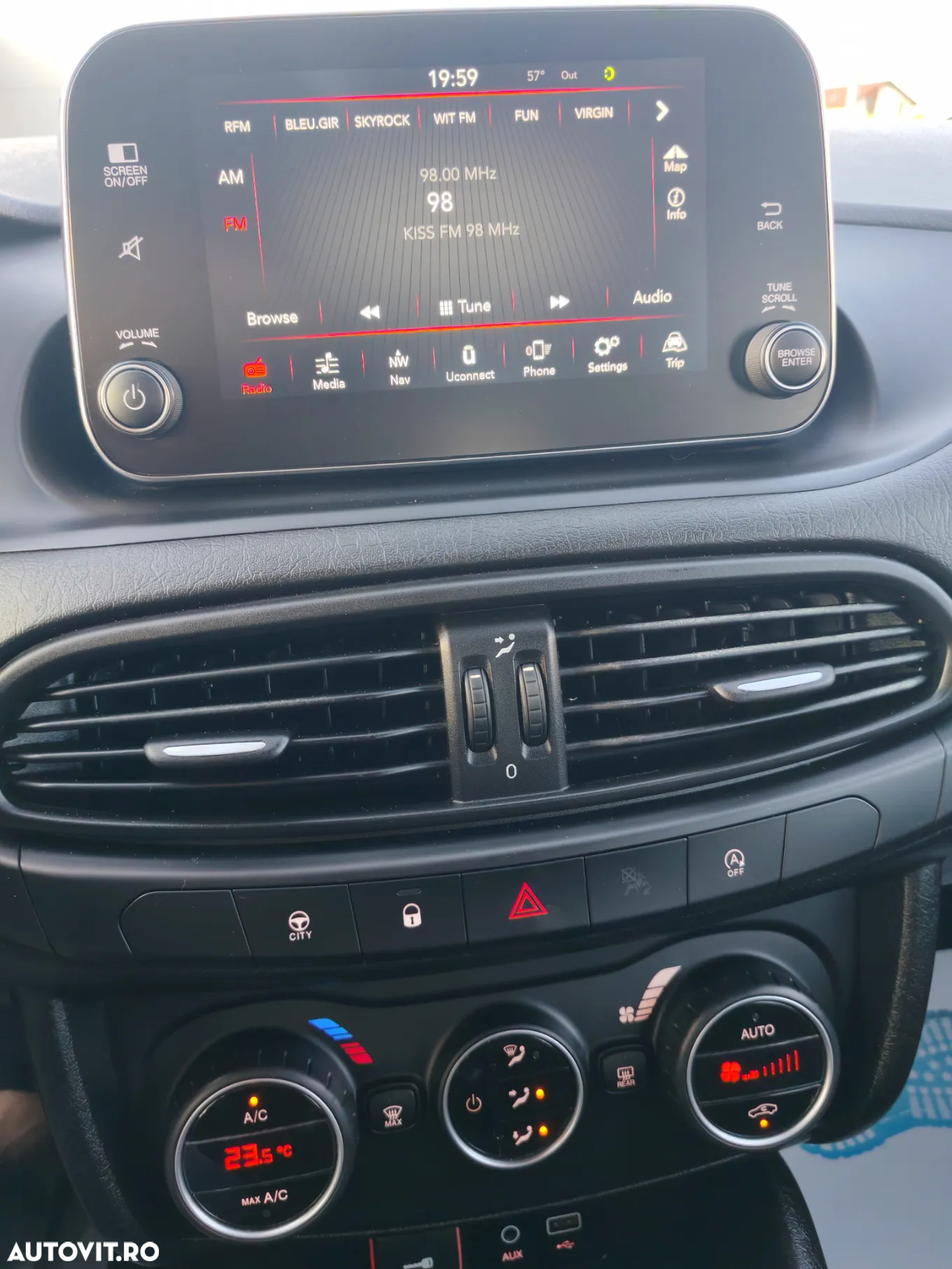 Fiat Tipo 1.3 Mjet Lounge - 23