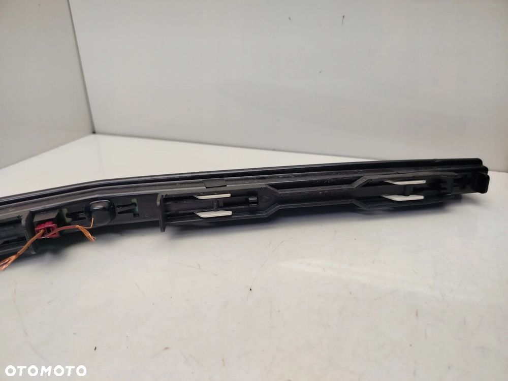 MERCEDES W207 09R- TRZECIE ŚWIATŁO STOP STOPU - 6