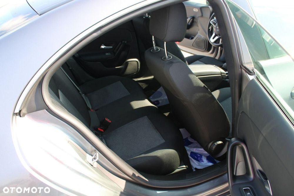 Mercedes-Benz CLA - 30