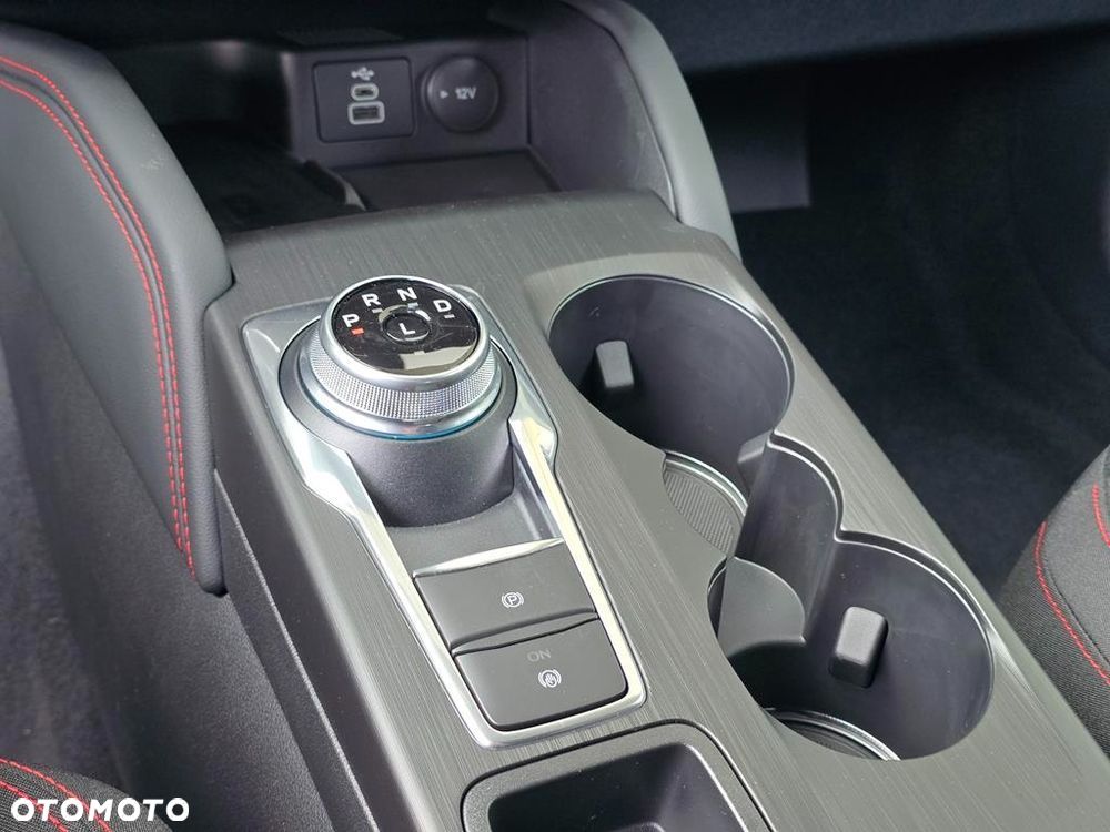 Ford Kuga 2.5 FHEV FWD ST-Line X eCVT - 24