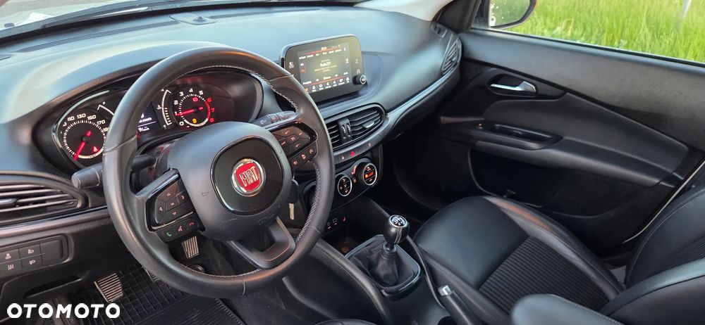 Fiat Tipo 1.4 T-Jet 16v S-Design - 7