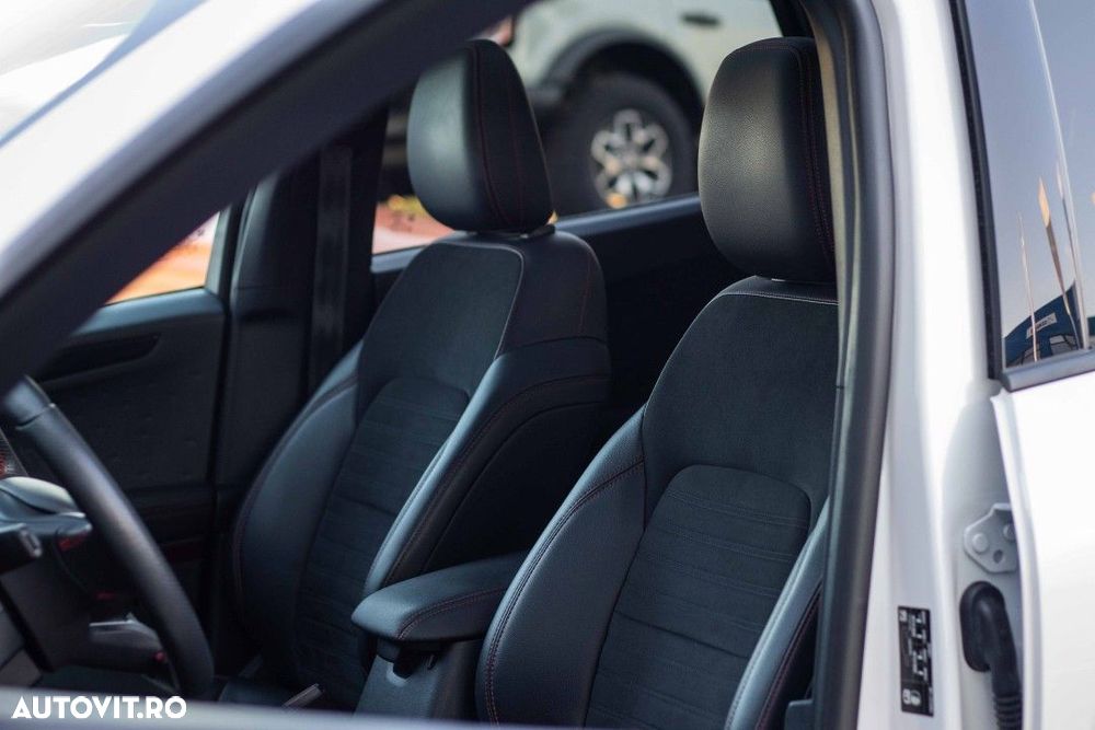 Ford Kuga 2.5 Duratec PHEV ST Line X - 20