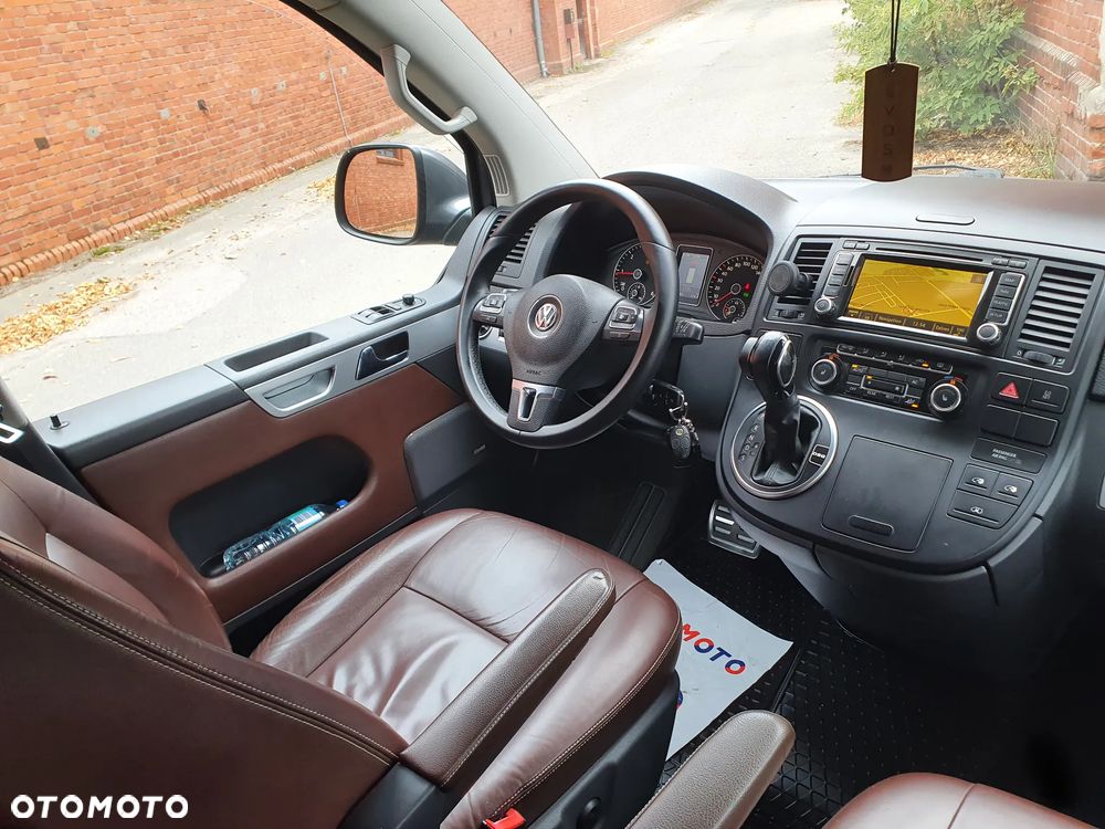 Volkswagen Multivan - 9