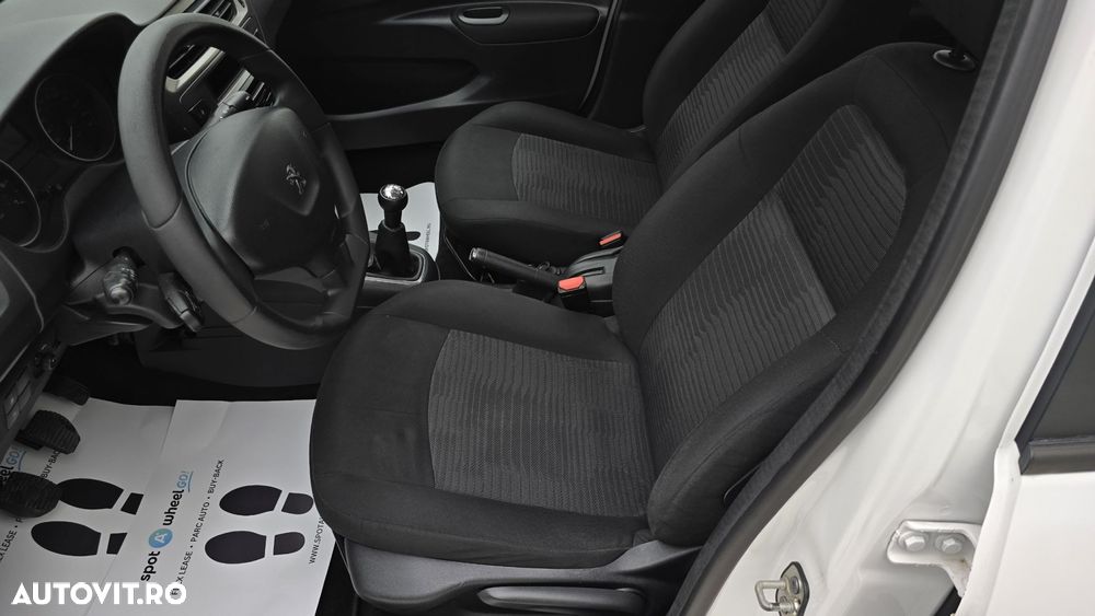 Peugeot 301 1.6 BlueHDI FAP Active - 12