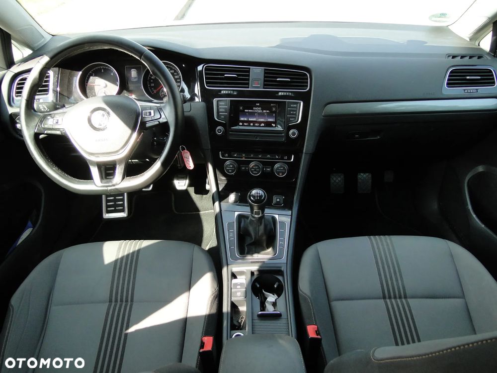 Volkswagen Golf 1.6 TDI BlueMotion Technology Allstar - 6