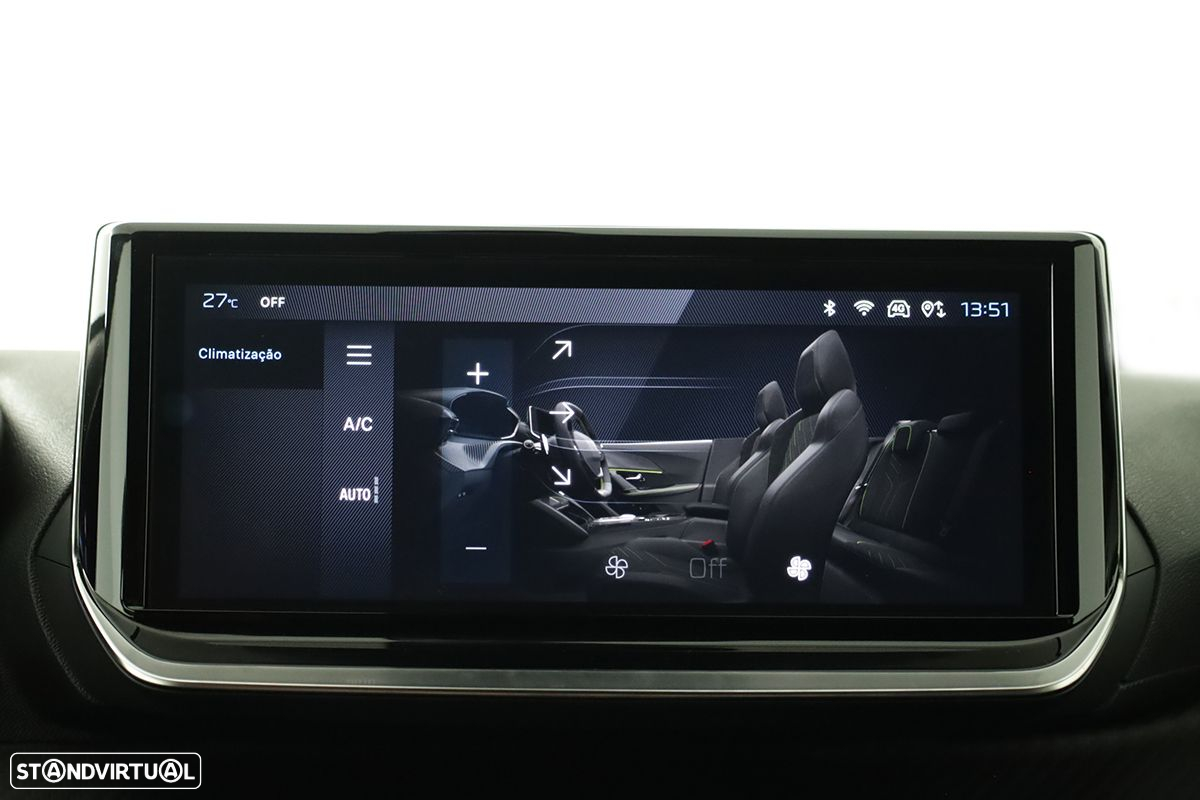 Peugeot 2008 1.2 PureTech Allure EAT8 - 11
