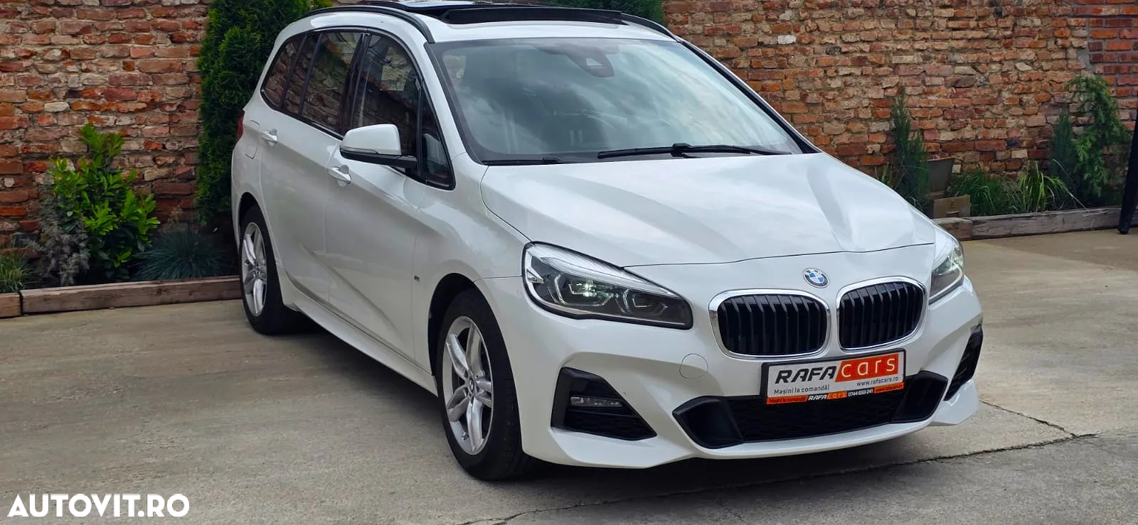 BMW Seria 2 220i AT - 12