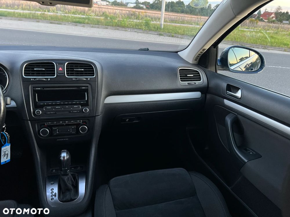 Volkswagen Golf VI 1.6 TDI BlueMot Comfortline DSG - 14