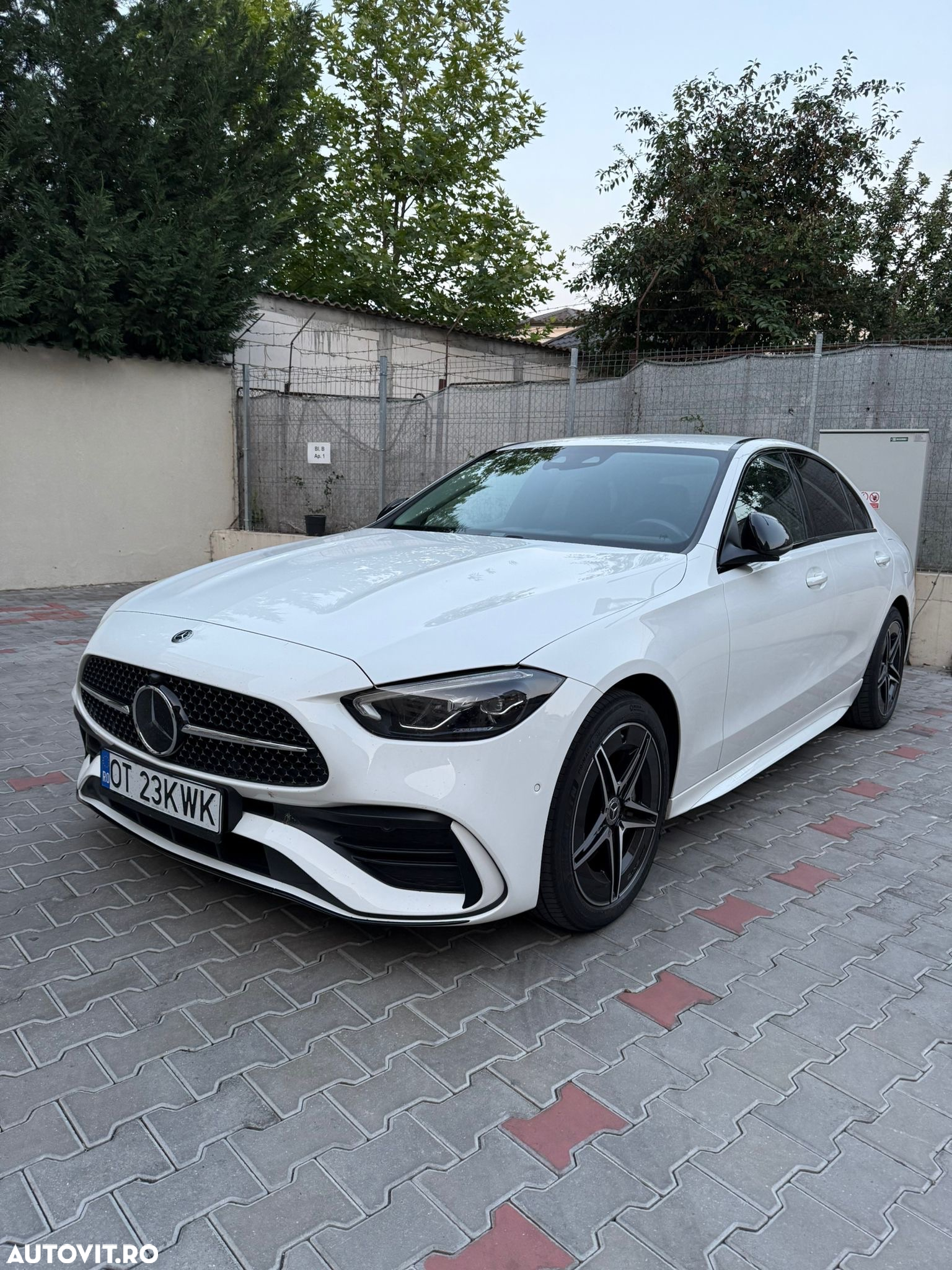 Mercedes-Benz C 300 e T 9G-TRONIC AMG Line Advanced - 2