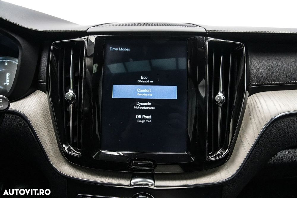 Volvo XC 60 D4 Inscription - 27