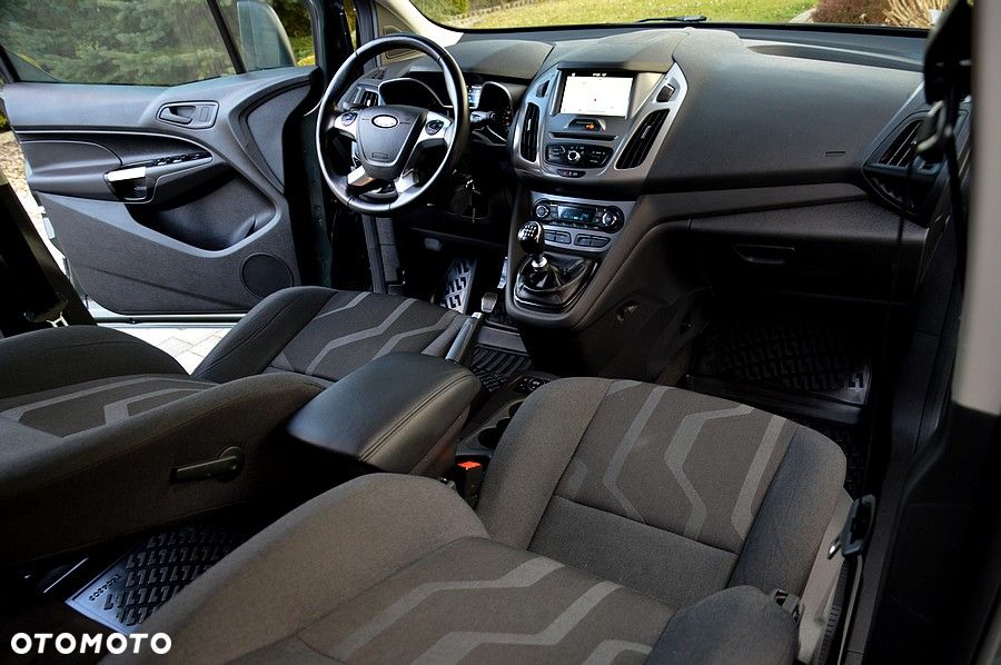 Ford Tourneo Connect 1.5 TDCi Start-Stop Titanium - 25