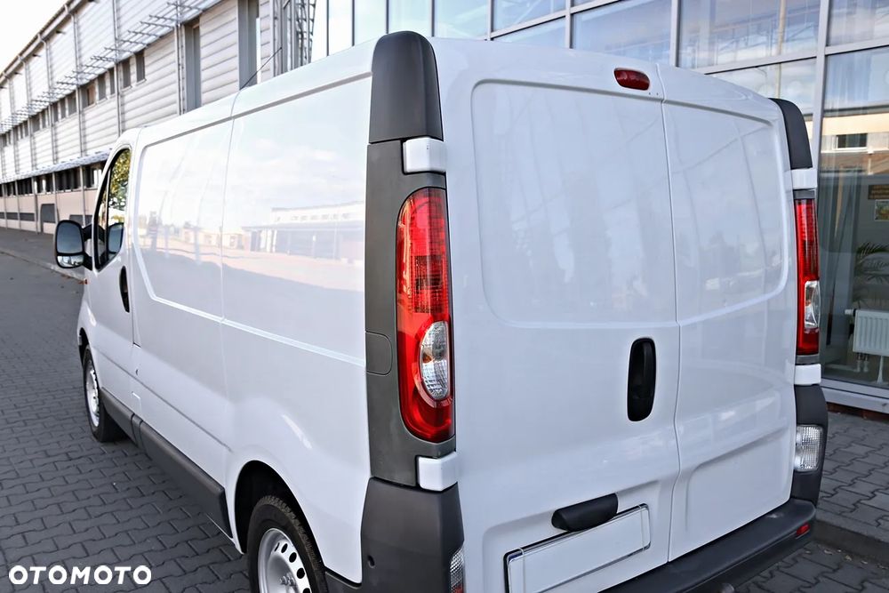Opel VIVARO - 24