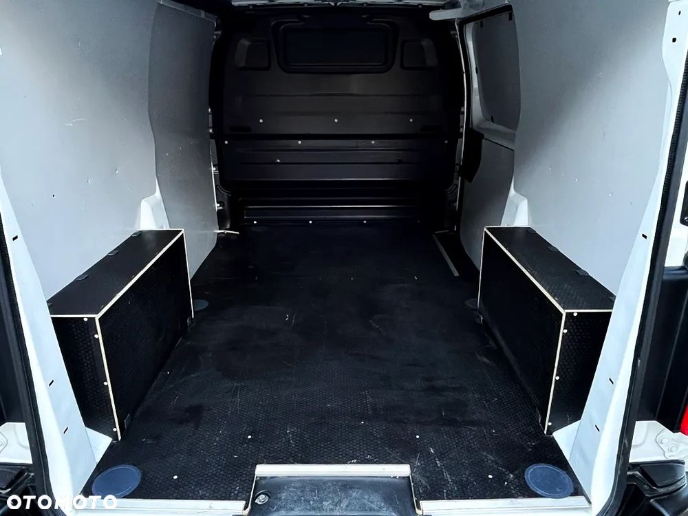 Opel VIVARO - 28