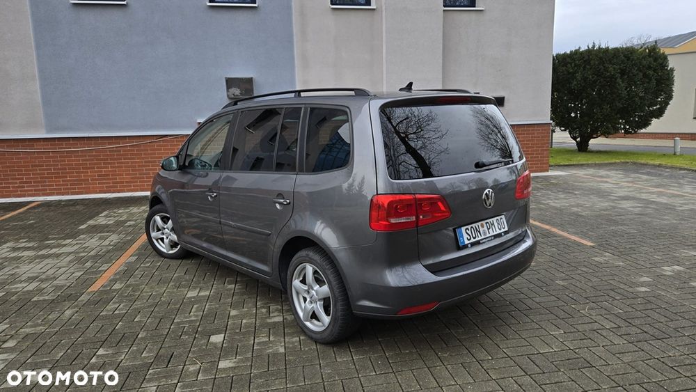 Volkswagen Touran 2.0 TDI Highline - 4
