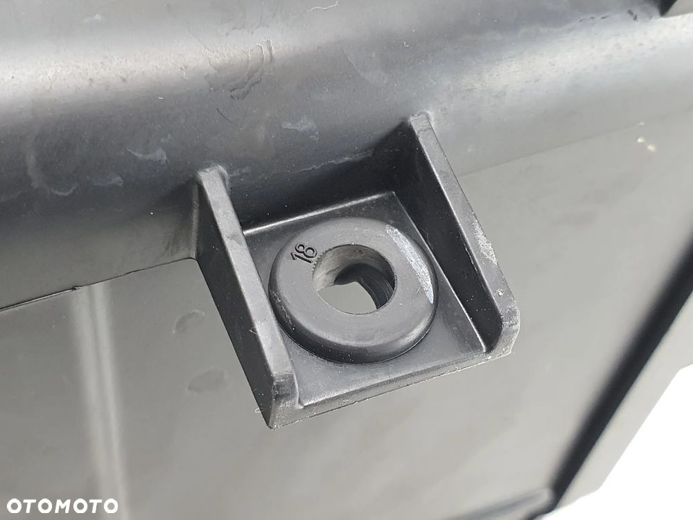 OBUDOWA FILTRA AIR BOX PUSZKA POWIETRZA HONDA  CMX 500 REBEL - 17