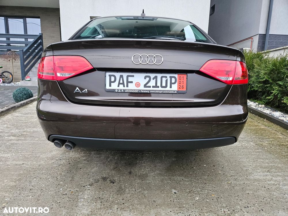 Audi A4 2.0 TDI DPF Attraction - 9