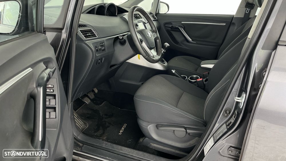 Toyota Verso 1.6 D-4D Comfort+GPS - 8