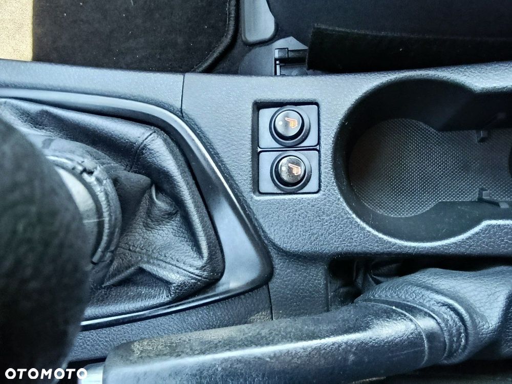 Toyota Auris - 15