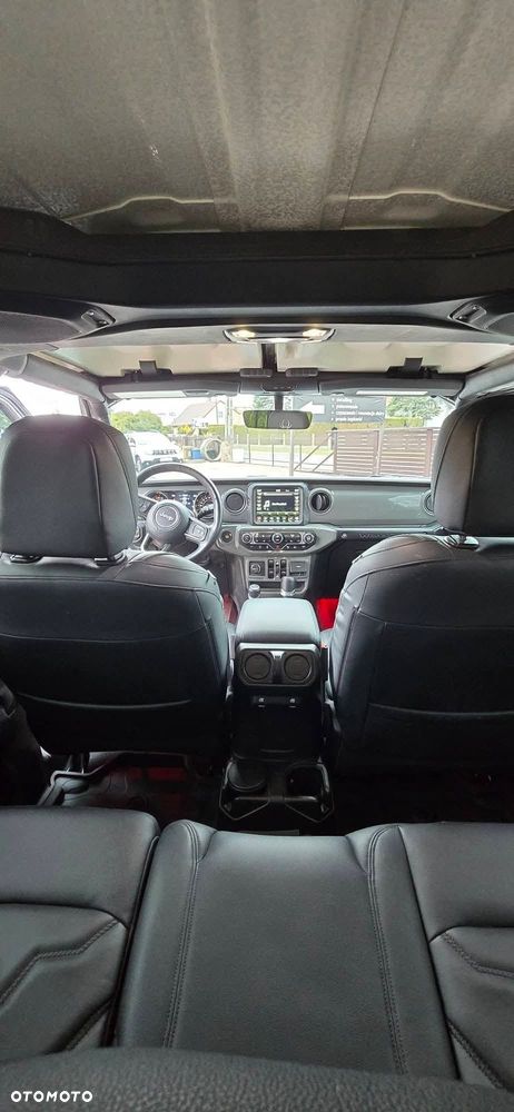 Jeep Wrangler - 5