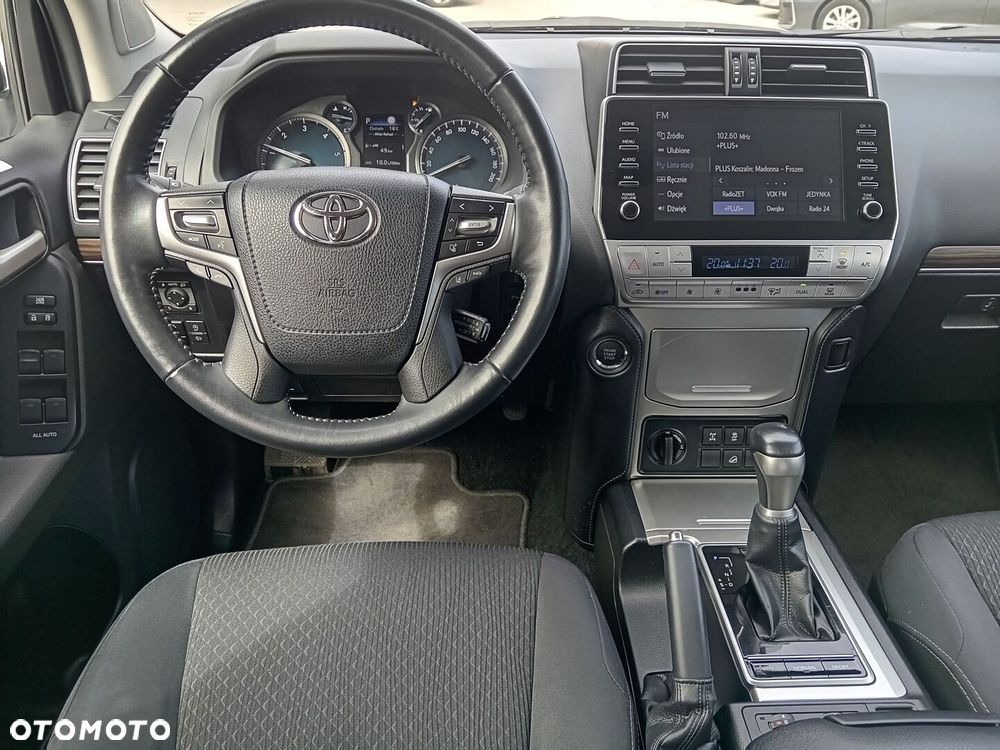 Toyota Land Cruiser LC 2.8 D-4D Prestige - 12