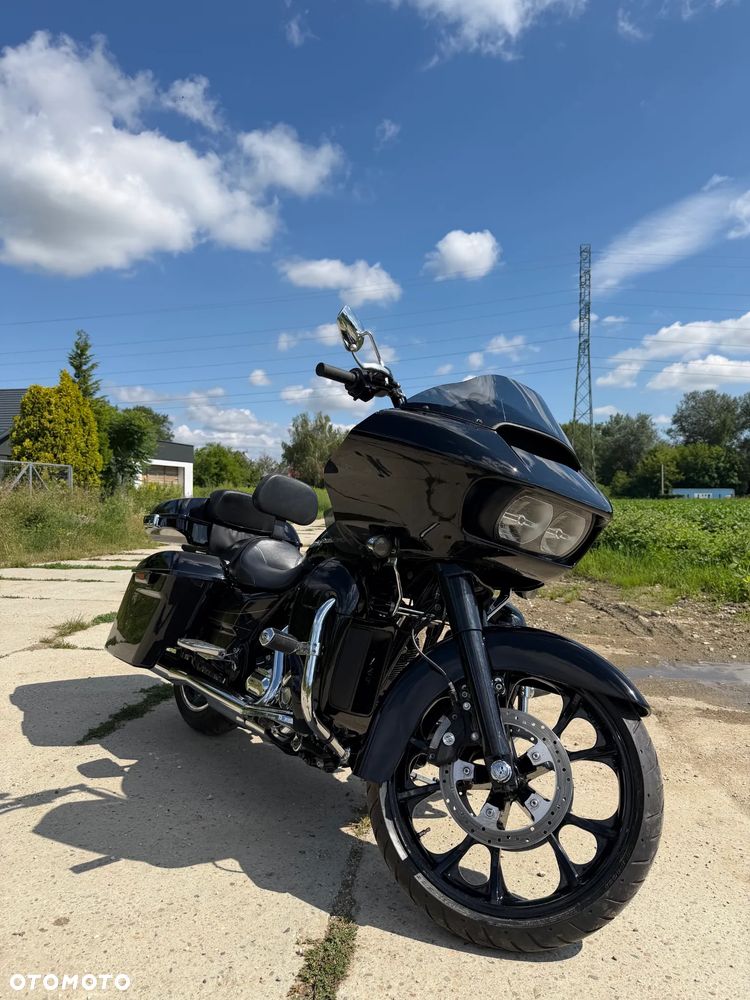 Harley-Davidson Touring Road Glide - 6