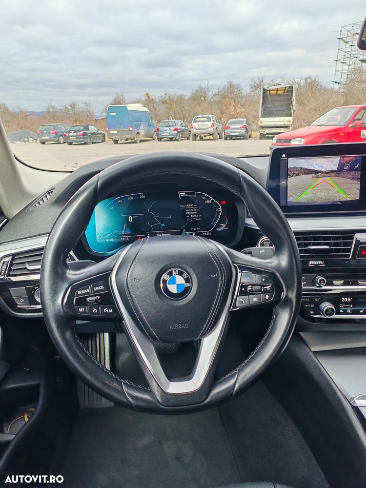 BMW Seria 5 520d Aut. Luxury Line - 24